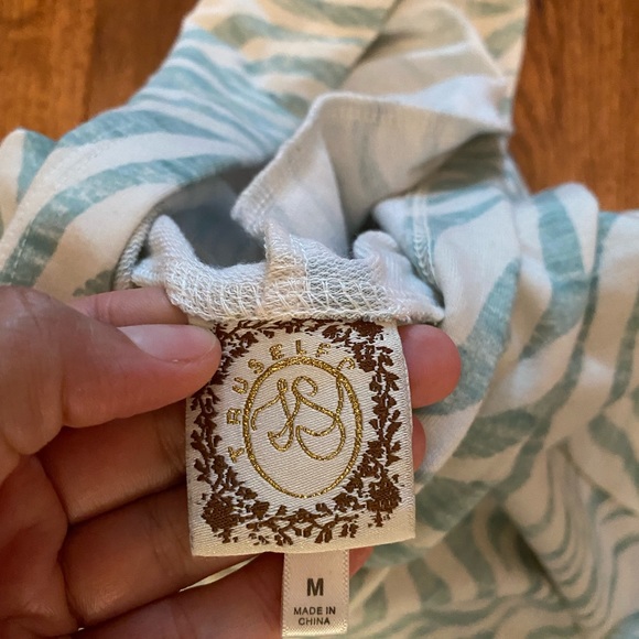 Mint green zebra lightweight sweatshirt M - Picture 2 of 3